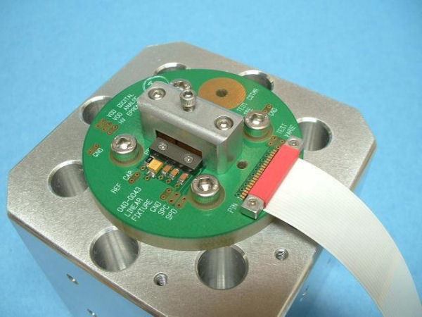 Single site manual MEMS accelerometer test fixture Close Up